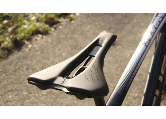 Sēdeklis BBB BSD-141 Echelon unisex melns