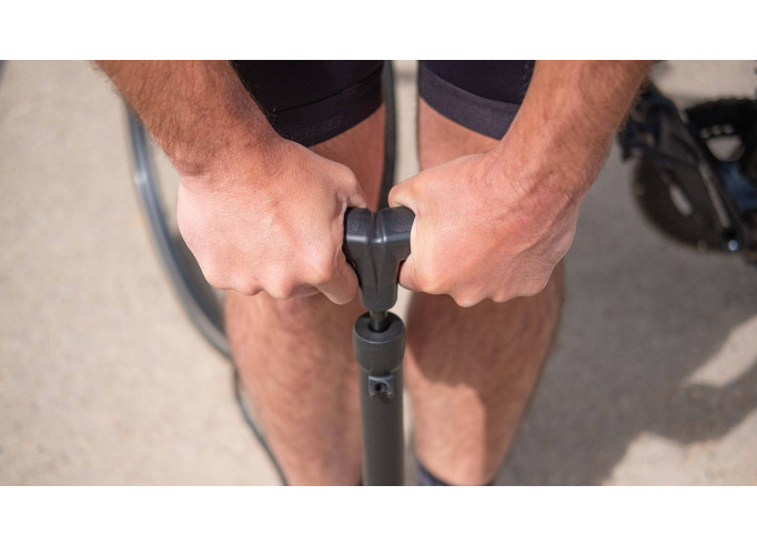 Floor pump BBB BFP-20 AirWave black