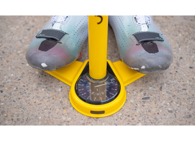 BBB BFP-27 AirSteel pastatoma pompa, yellow