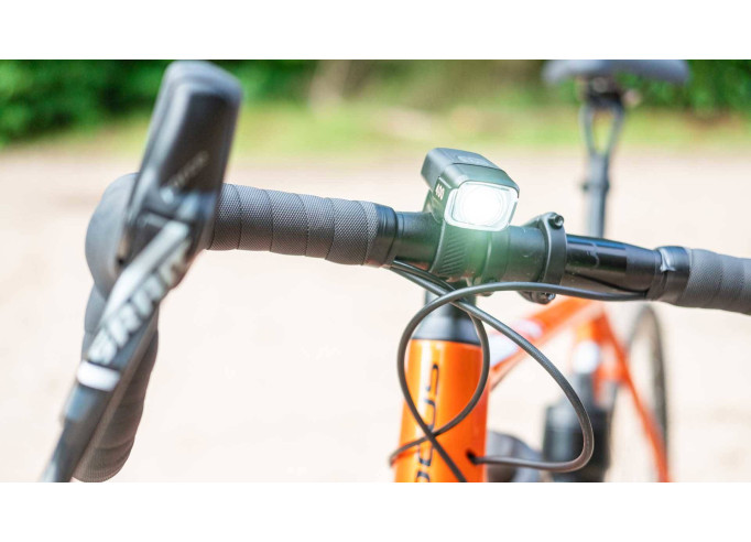 Priekšējā lampa BBB BLS-130 Nanostrike 400lum