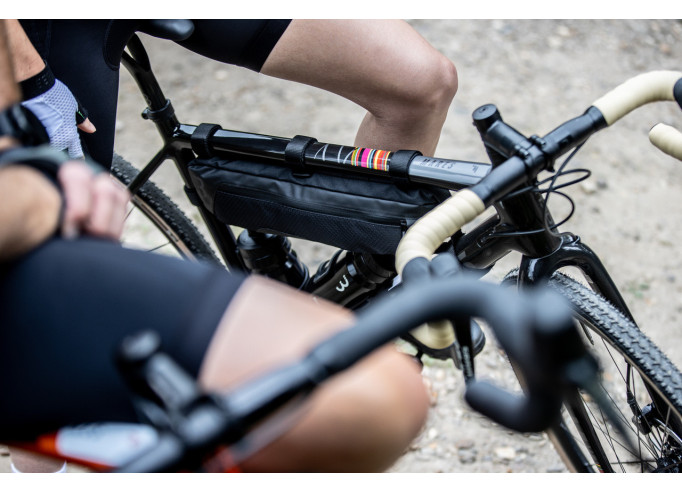 Soma BBB BSB-142 Middle Mate melna