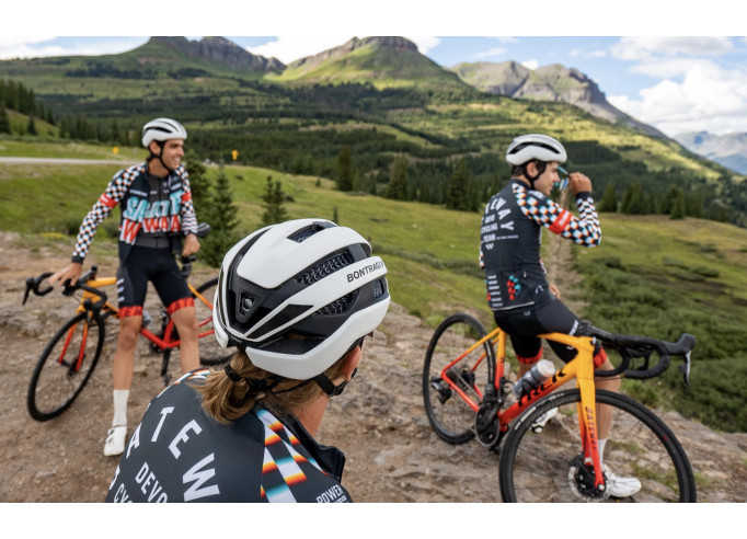 Bontrager Circuit WaveCel Road Bike Helmet...