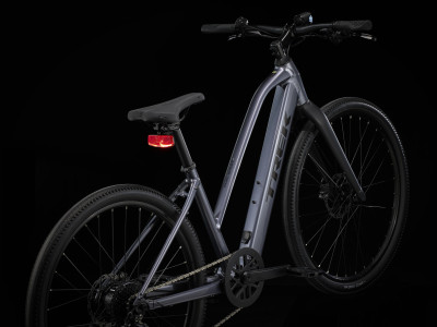 TREK Dual Sport 2+ Stagger Galactic Grey