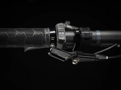 TREK Fuel EXe 8 XT Nautical Navy