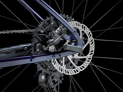 Velosipēds TREK Marlin 6 Gen 3 Rage Red to Deep Dark Blue Fade