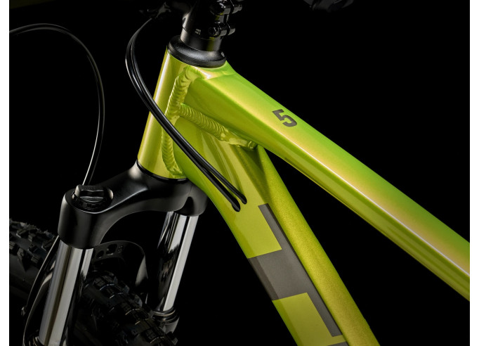 TREK Marlin 5 Gen 3 Power Surge kalnų dviratis