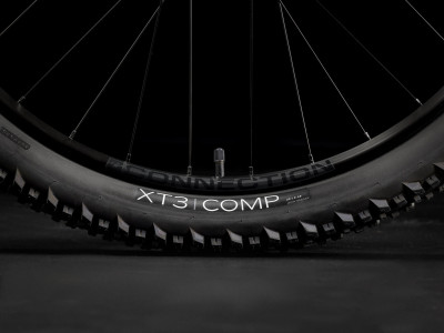 Velosipēds TREK Marlin 5 Gen 3 Purple Flip To Trek Black Fade