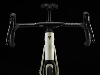 TREK Domane AL 4 Gen 4 Era White plento dviratis