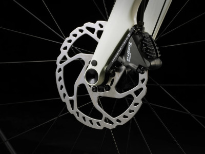 TREK Domane AL 4 Gen 4 Era White plento dviratis