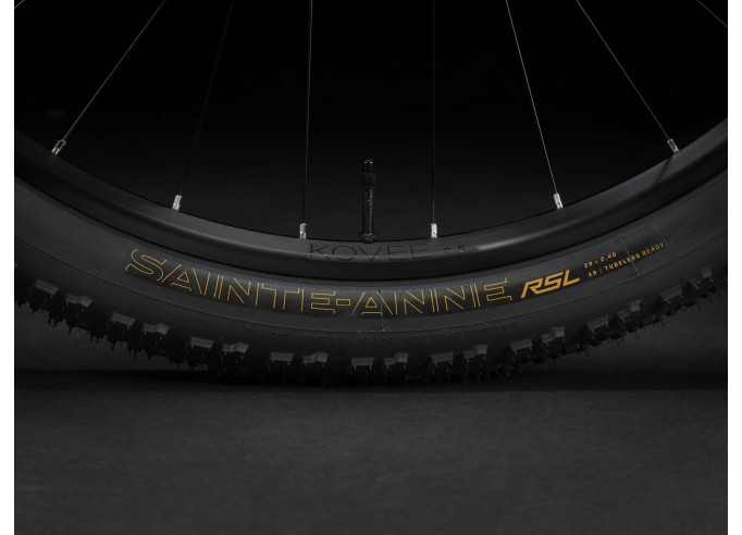 TREK Supercaliber SL 9.6 Gen 2 melns