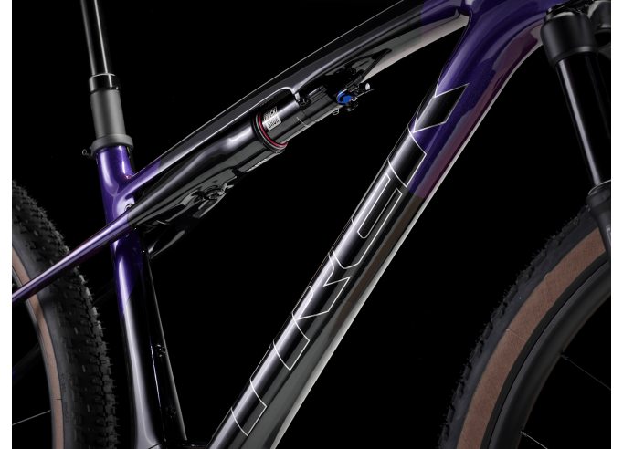 TREK Supercaliber SL 9.7 AXS Gen 2 melns/lillā