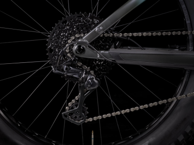 Mountainbike TREK Farley 5 Satin Blue Sage to Lithium Grey Fade