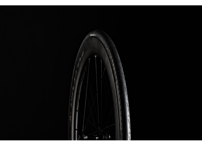 Tire Pirelli Cinturato EVO TLR
