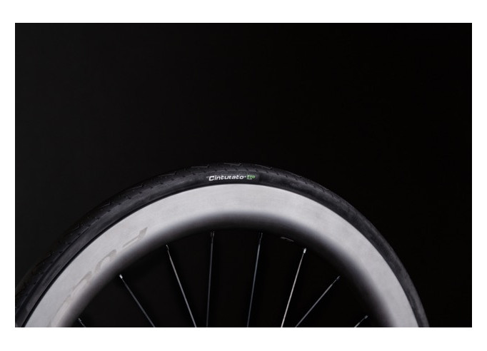 Tire Pirelli Cinturato EVO TLR