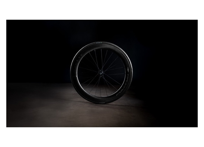 Tire Pirelli Cinturato EVO TLR