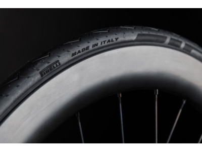 Tire Pirelli Cinturato EVO TLR