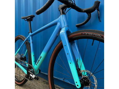 Gravel velosipēds TREK Checkpoint ALR 5 | Fjord Blue to Miami Green Fade