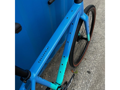 Gravel velosipēds TREK Checkpoint ALR 5 | Fjord Blue to Miami Green Fade
