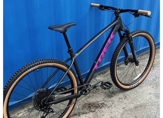 Kalnu velosipēds TREK Marlin 7 Gen 3 Matte Dark Web/Clear Gloss