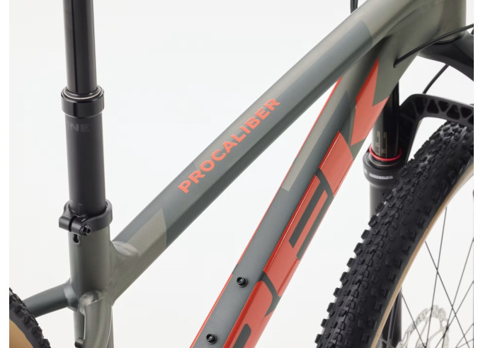 TREK Procaliber 8 kalnų dviratis | Matte Mercury/Lithium Grey