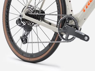 Gravel velosipēds Trek Checkmate SLR 7 AXS Era White/Buff Beige