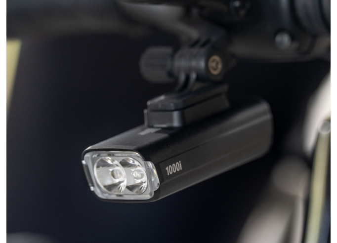 Priekšējā lampa BBB BLS-267i NanoStrike 1000i Plus