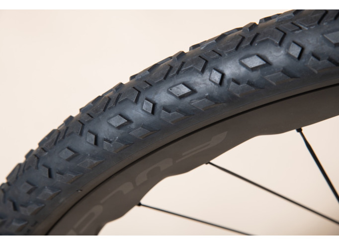 Tire Pirelli Cinturato™ Gravel M HP-Line...