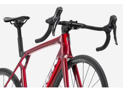 Maanteerattas TREK Madone SL 5 | Gloss Fury Red/Matte Deep Smoke