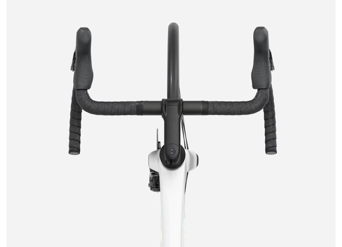 Maanteerattas TREK Madone SL 5 | Gloss Crystal White/Matte Deep Smoke