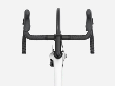 Maanteerattas TREK Madone SL 5 | Gloss Crystal White/Matte Deep Smoke