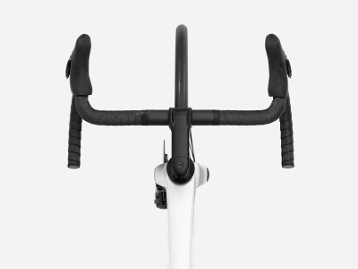 Road bike TREK Madone SL 6 | Gloss Crystal White/Matte Deep Smoke