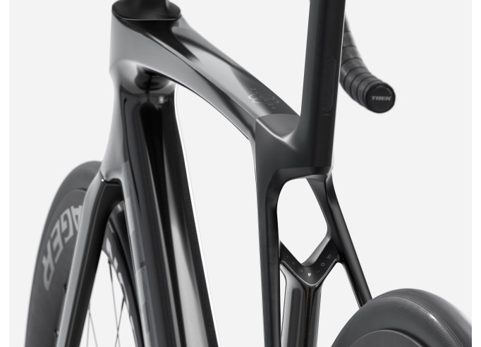 Road bike TREK Madone SL 7 | Gloss Dark Star/Matte Deep Smoke