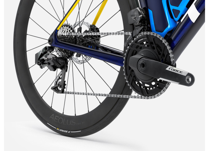 TREK Madone SLR 7 AXS plento dviratis | Team Replica