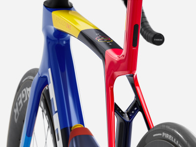 Šosejas velosipēds TREK Madone SLR 7 AXS | Team Replica