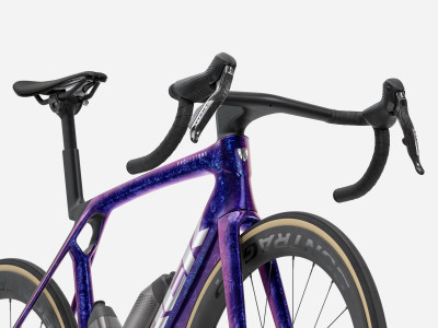 Šosejas velosipēds TREK Madone SLR 7 AXS | Purple Phaze/Amethyst Marble 2