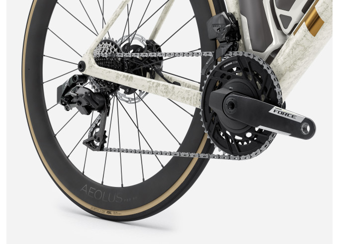 TREK Madone SLR 7 AXS plento dviratis | Era White/Supernova Marble