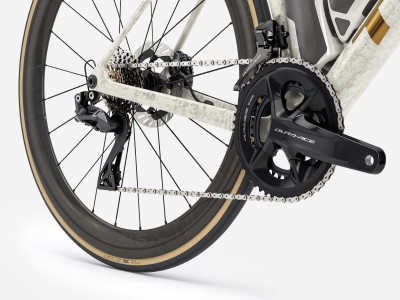 Road bike TREK Madone SLR 9 | Era White/Supernova Marble