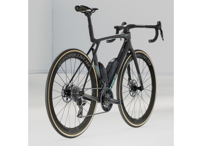 Road bike TREK Madone SLR 9 AXS | Matte Deep Smoke