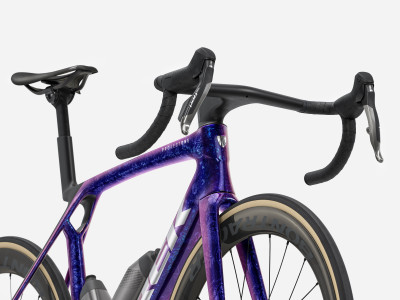 Road bike TREK Madone SLR 9 AXS | Purple Phaze/Amethyst Marble