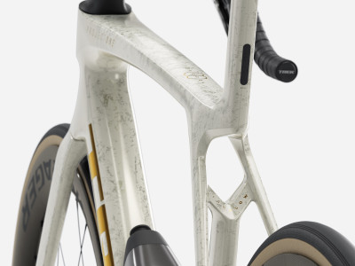 TREK Madone SLR 9 AXS plento dviratis | Era White/Supernova Marble
