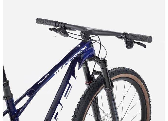 Kalnu velosipēds TREK Procaliber 9.7 AXS | Navy Smoke