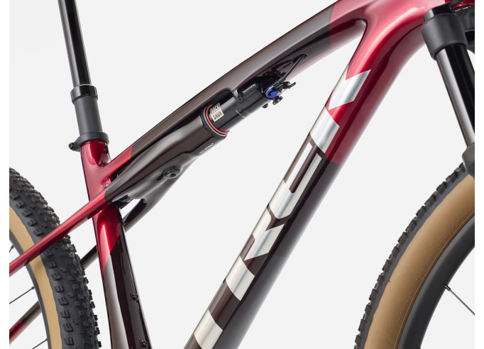 Maastikurattas TREK Supercaliber SL 9.6 | Fury Red/Carbon Red Smoke