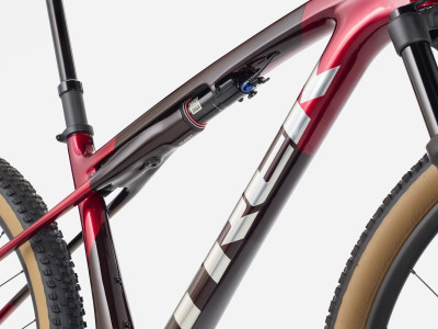 Maastikurattas TREK Supercaliber SL 9.6 | Fury Red/Carbon Red Smoke