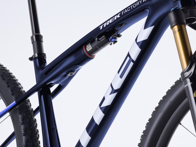 Kalnu velosipēds TREK Supercaliber SLR 9.8 XT Di2 | Navy Smoke