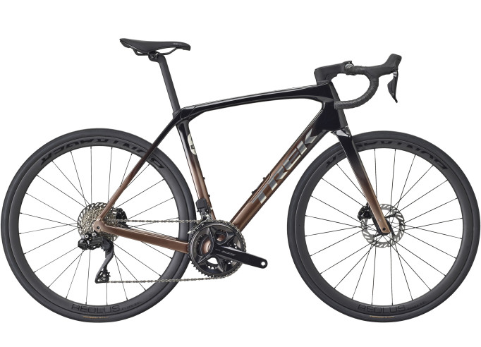 TREK Domane SL 6 Gen 4 plento dviratis | Dark Star to Bronze Age Fade