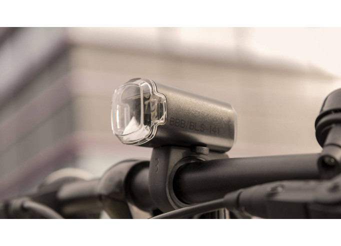 Priekšējā lampa BBB BLS-141 Stud melna