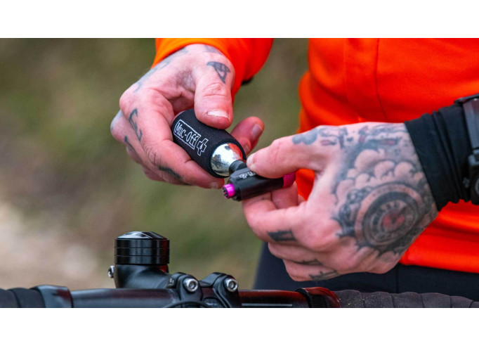 Pumpis Muc-Off Road Inflator CO2