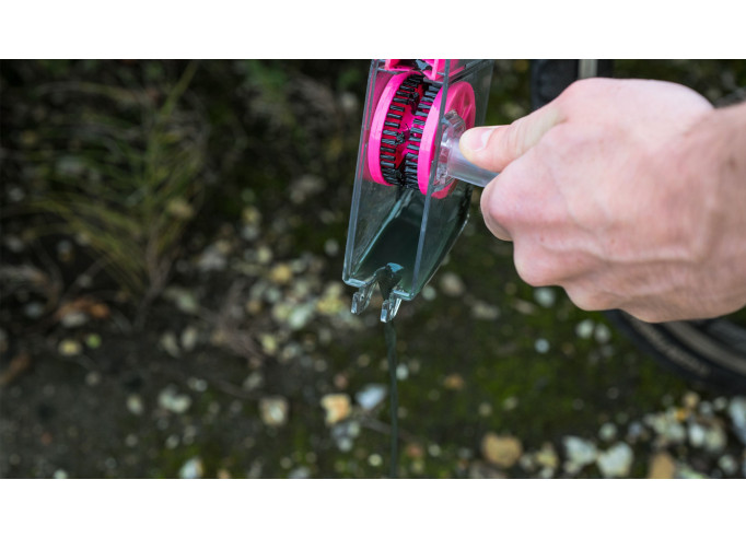 Ķēdes tīrīšanas ierīce Muc-Off X3