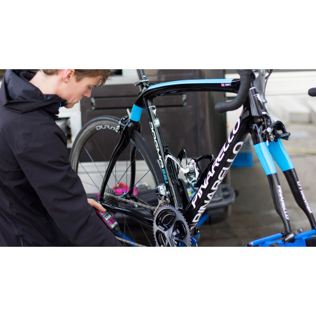 Eļļa 	Muc-Off C3 Wet Ceramic