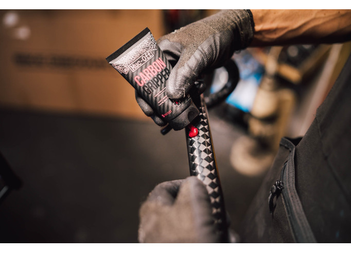 Smērviela Muc-Off carbon gripper 75g